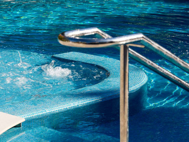 media.Gallery-Piscina-04-Hotel-Maddalena-Riccione