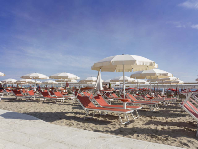media.Gallery-Spiaggia-112-05--Hotel-Maddalena-Riccione
