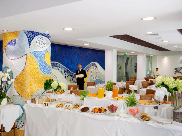 media.Gallery-Ristorante-08-Hotel-Maddalena-Riccione